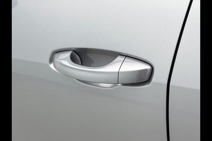Audi Q3 Sportback 45 TFSIe S-Line PANO | CAMERA | FULL-LED