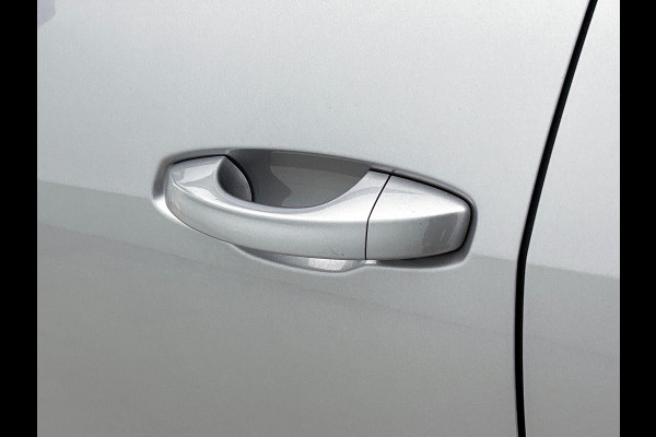Audi Q3 Sportback 45 TFSIe S-Line PANO | CAMERA | FULL-LED