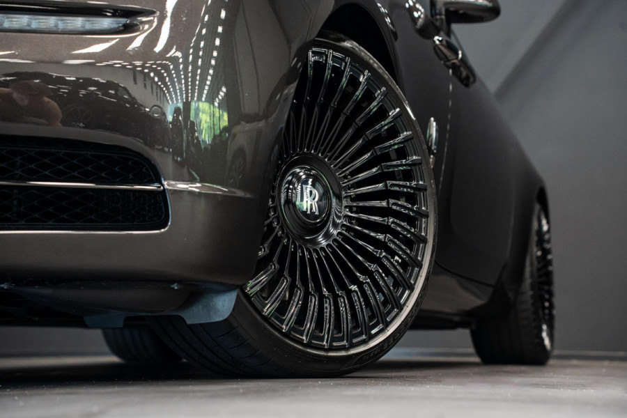 Rolls-Royce Wraith 6.6 V12 *Bespoke Audio / Starlight hemelbekleding / Night-vision / HUD / Surround-View / Keyless*
