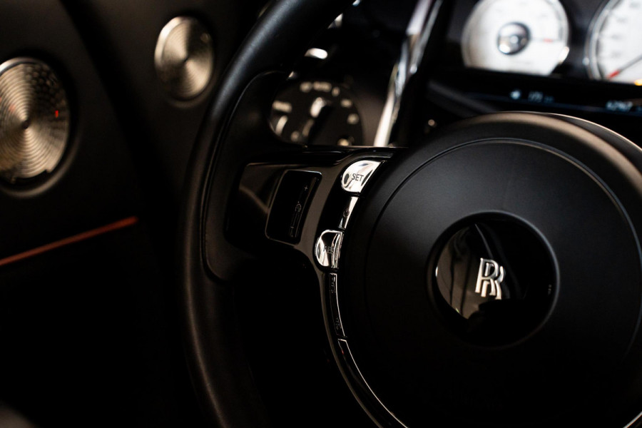 Rolls-Royce Wraith 6.6 V12 *Bespoke Audio / Starlight hemelbekleding / Night-vision / HUD / Surround-View / Keyless*