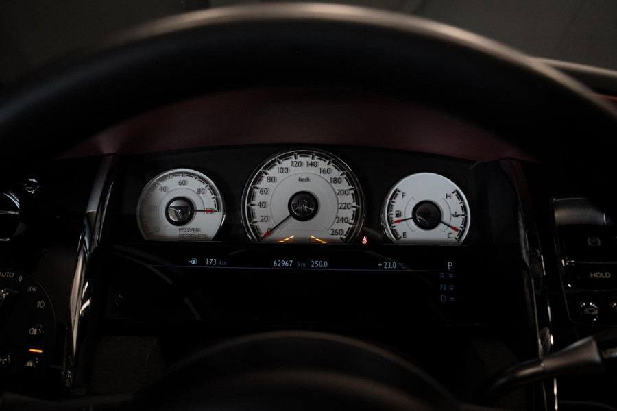 Rolls-Royce Wraith 6.6 V12 *Bespoke Audio / Starlight hemelbekleding / Night-vision / HUD / Surround-View / Keyless*