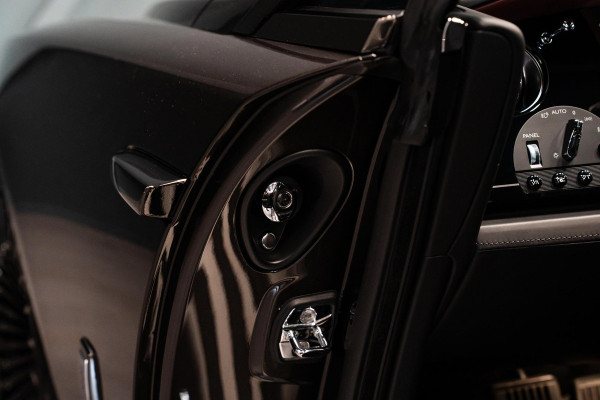 Rolls-Royce Wraith 6.6 V12 *Bespoke Audio / Starlight hemelbekleding / Night-vision / HUD / Surround-View / Keyless*