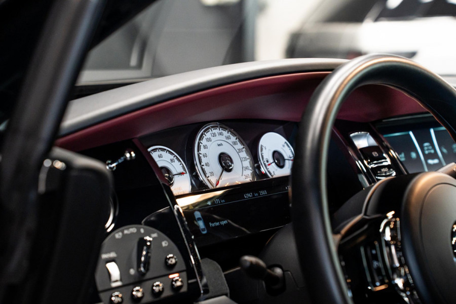 Rolls-Royce Wraith 6.6 V12 *Bespoke Audio / Starlight hemelbekleding / Night-vision / HUD / Surround-View / Keyless*