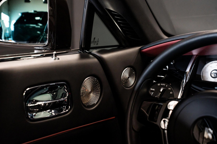 Rolls-Royce Wraith 6.6 V12 *Bespoke Audio / Starlight hemelbekleding / Night-vision / HUD / Surround-View / Keyless*