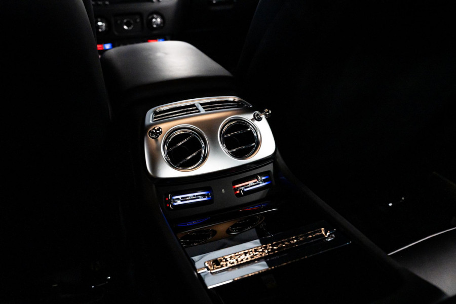 Rolls-Royce Wraith 6.6 V12 *Bespoke Audio / Starlight hemelbekleding / Night-vision / HUD / Surround-View / Keyless*
