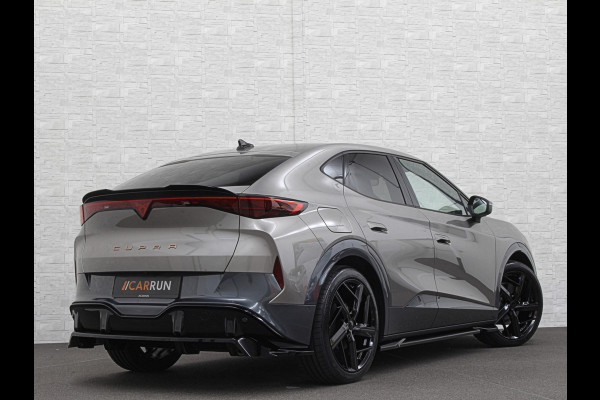 CUPRA Tavascan 286pk Lederen Bekleding | Aero-pack | 77 kWh | Sportstoelen | Winter-Pack | Warmtepomp | Verlengde Fabrieksgarantie | 7x Op Voor Nieuw! | 3-Zone Clima | Verwarmde Voorruit | Keyless-Entry | Sfeerverlichting | Stoelverwarming | Carplay | Stuurverwarming | Getint Glas | 19 inch | Lane-Assist | Camera | Draadloos Laden.