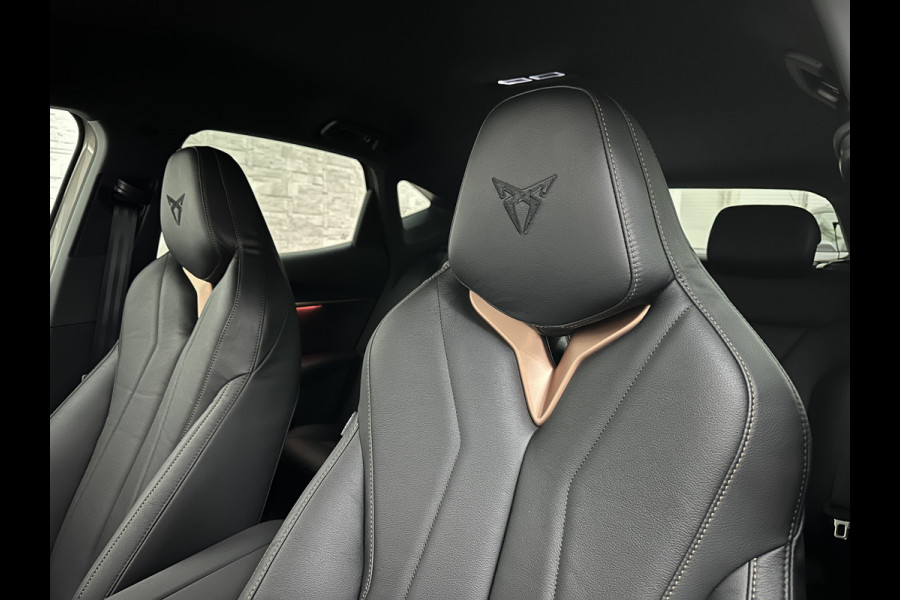 CUPRA Tavascan 286pk Lederen Bekleding | Aero-pack | 77 kWh | Sportstoelen | Winter-Pack | Warmtepomp | Verlengde Fabrieksgarantie | 7x Op Voor Nieuw! | 3-Zone Clima | Verwarmde Voorruit | Keyless-Entry | Sfeerverlichting | Stoelverwarming | Carplay | Stuurverwarming | Getint Glas | 19 inch | Lane-Assist | Camera | Draadloos Laden.