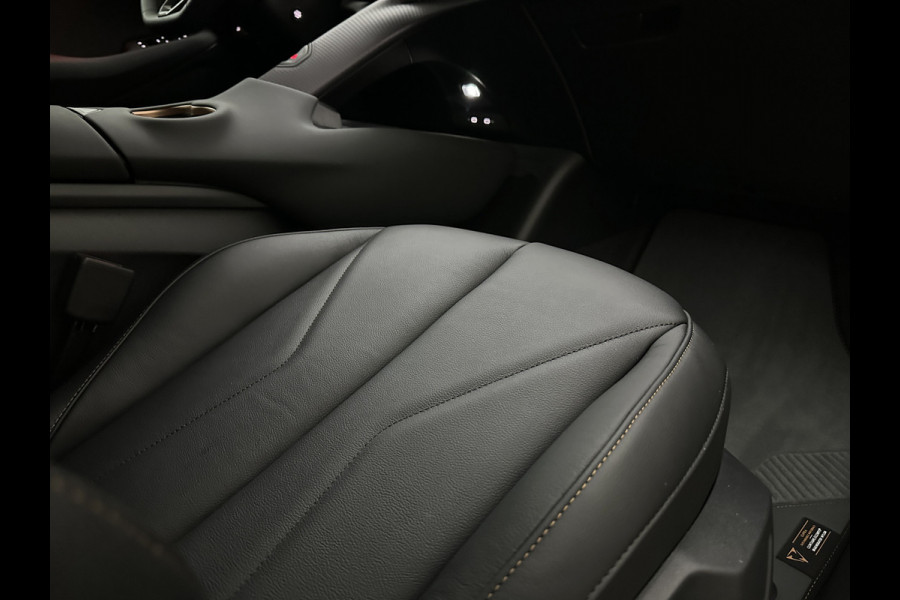 CUPRA Tavascan 286pk Lederen Bekleding | Aero-pack | 77 kWh | Sportstoelen | Winter-Pack | Warmtepomp | Verlengde Fabrieksgarantie | 7x Op Voor Nieuw! | 3-Zone Clima | Verwarmde Voorruit | Keyless-Entry | Sfeerverlichting | Stoelverwarming | Carplay | Stuurverwarming | Getint Glas | 19 inch | Lane-Assist | Camera | Draadloos Laden.