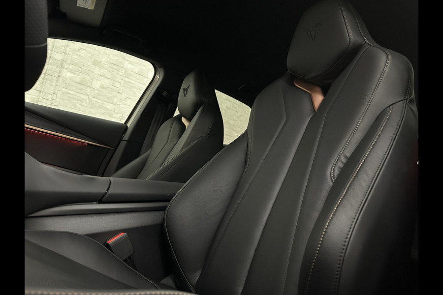 CUPRA Tavascan 286pk Lederen Bekleding | Aero-pack | 77 kWh | Sportstoelen | Winter-Pack | Warmtepomp | Verlengde Fabrieksgarantie | 7x Op Voor Nieuw! | 3-Zone Clima | Verwarmde Voorruit | Keyless-Entry | Sfeerverlichting | Stoelverwarming | Carplay | Stuurverwarming | Getint Glas | 19 inch | Lane-Assist | Camera | Draadloos Laden.