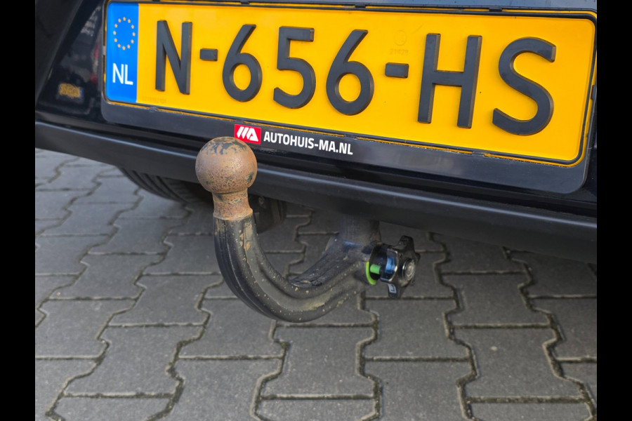 Kia e-Niro DynamicPlusLine 64 kWh | 98% SOH | TREKHAAK | PANO | WINTERPAKKET | CAMERA