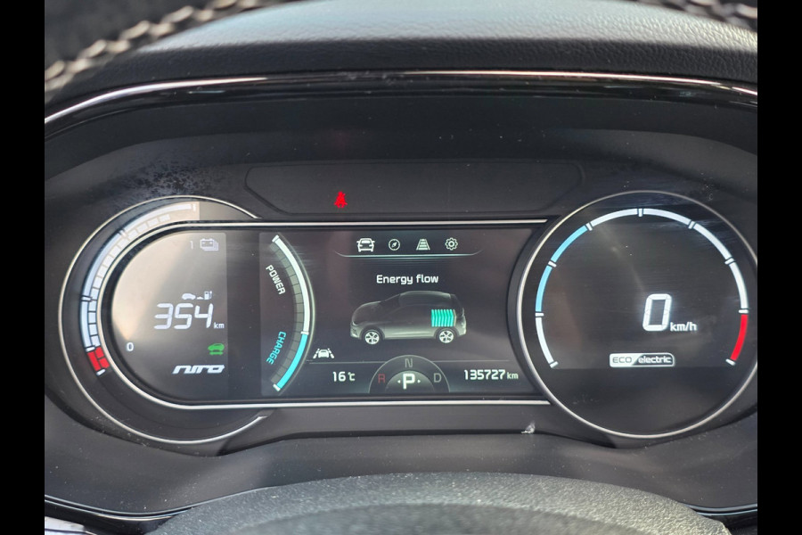 Kia e-Niro DynamicPlusLine 64 kWh | 98% SOH | TREKHAAK | PANO | WINTERPAKKET | CAMERA