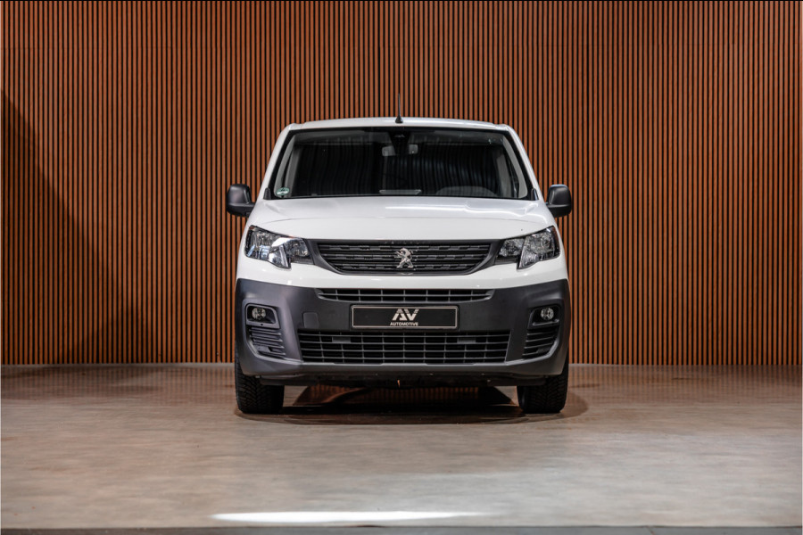 Peugeot Partner 1.5 BlueHDI Long L2H1 | Automaat | CarPlay | Navigatie | F1 Flippers | 3-Zitter | Cruise control | PDC | Dealer onderhouden | Nieuwe APK