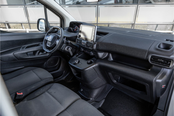 Peugeot Partner 1.5 BlueHDI Long L2H1 | Automaat | CarPlay | Navigatie | F1 Flippers | 3-Zitter | Cruise control | PDC | Dealer onderhouden | Nieuwe APK