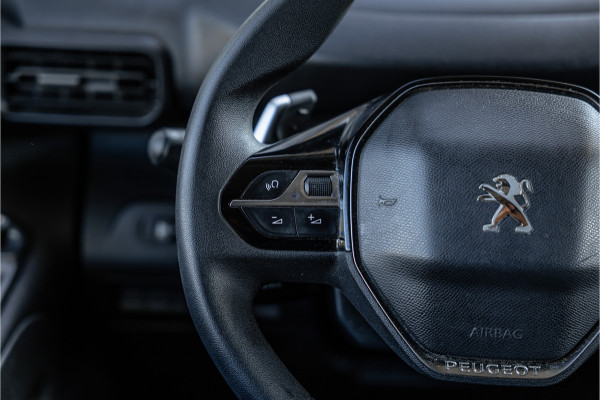 Peugeot Partner 1.5 BlueHDI Long L2H1 | Automaat | CarPlay | Navigatie | F1 Flippers | 3-Zitter | Cruise control | PDC | Dealer onderhouden | Nieuwe APK