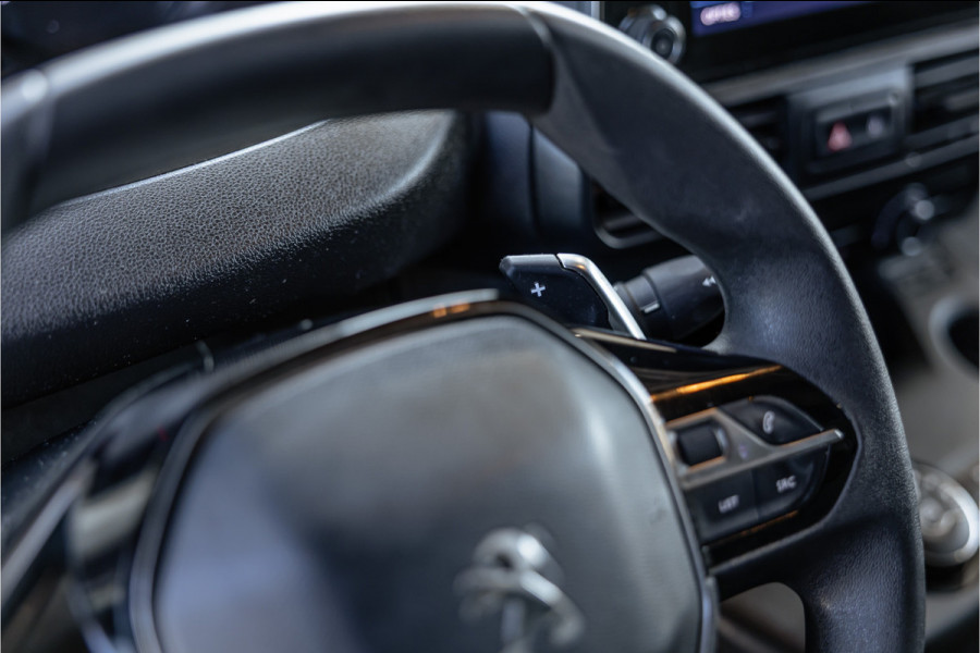 Peugeot Partner 1.5 BlueHDI Long L2H1 | Automaat | CarPlay | Navigatie | F1 Flippers | 3-Zitter | Cruise control | PDC | Dealer onderhouden | Nieuwe APK