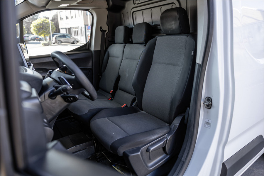 Peugeot Partner 1.5 BlueHDI Long L2H1 | Automaat | CarPlay | Navigatie | F1 Flippers | 3-Zitter | Cruise control | PDC | Dealer onderhouden | Nieuwe APK