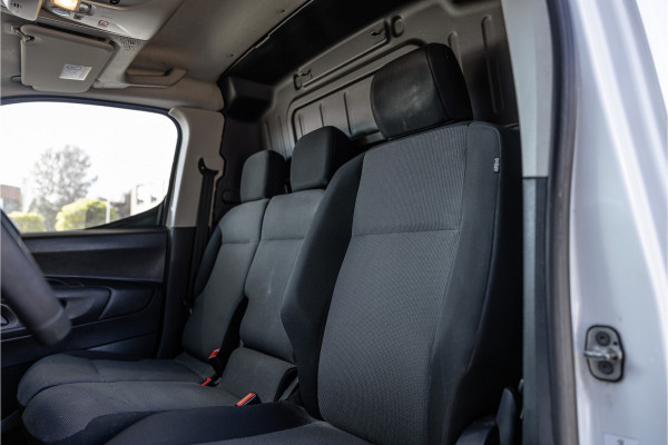 Peugeot Partner 1.5 BlueHDI Long L2H1 | Automaat | CarPlay | Navigatie | F1 Flippers | 3-Zitter | Cruise control | PDC | Dealer onderhouden | Nieuwe APK