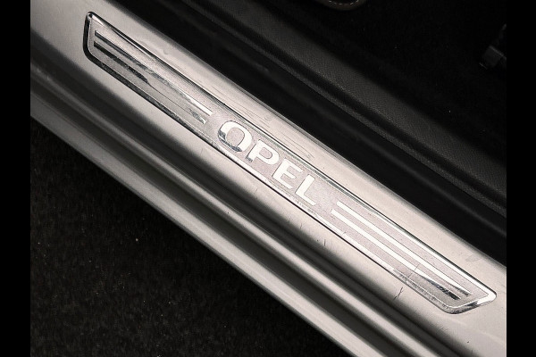 Opel Astra Sports Tourer 1.4 Turbo Business Executive | Origineel NL | Carplay | Camera | Stoelverwarming | Navigatie |