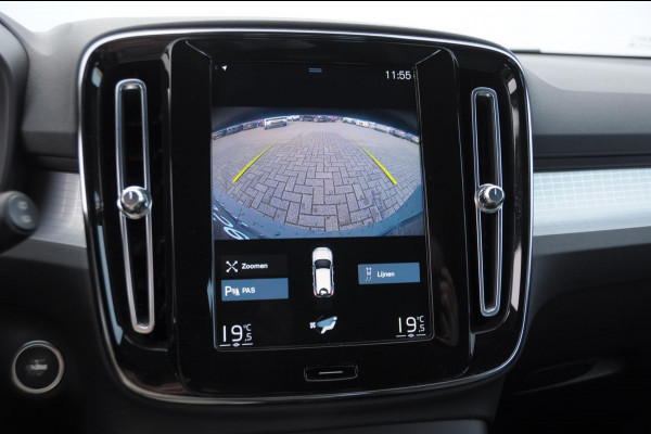 Volvo XC40 T4 211 Automaat Plug-in hybrid Bright / Cruise control / Parkeersensoren met camera / Keyless entry / Elektrische achterklep / Climate Control / Apple carplay /