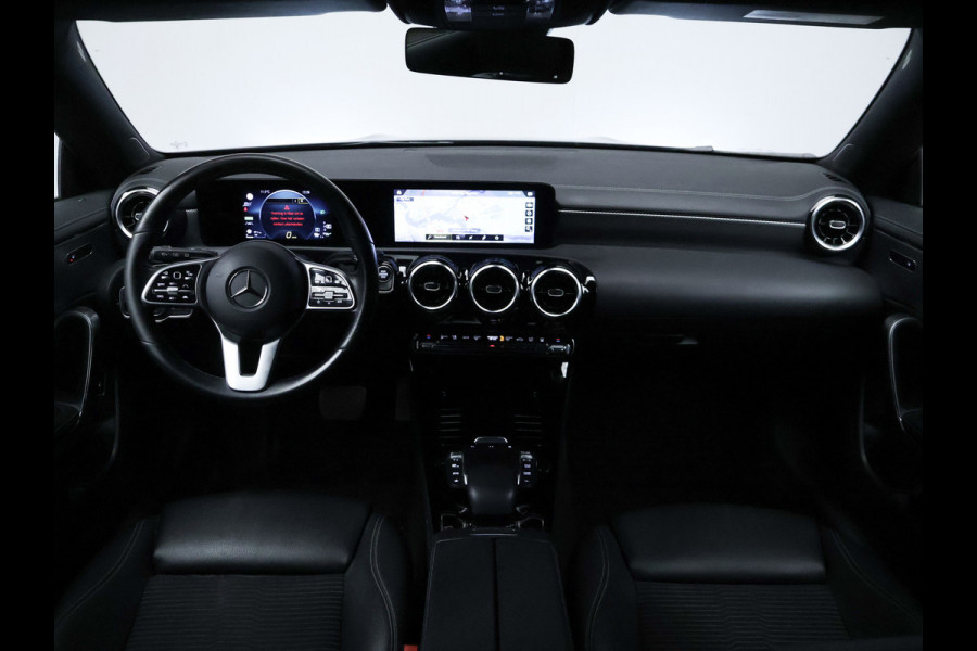 Mercedes-Benz CLA-Klasse Shooting Brake 250 e Business Solution AMG Limited (APPLE CARPLAY,BLACK PACK,CRUISE,NAVI,LED,LEDER,PDC)