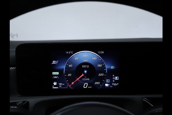Mercedes-Benz CLA-Klasse Shooting Brake 250 e Business Solution AMG Limited (APPLE CARPLAY,BLACK PACK,CRUISE,NAVI,LED,LEDER,PDC)