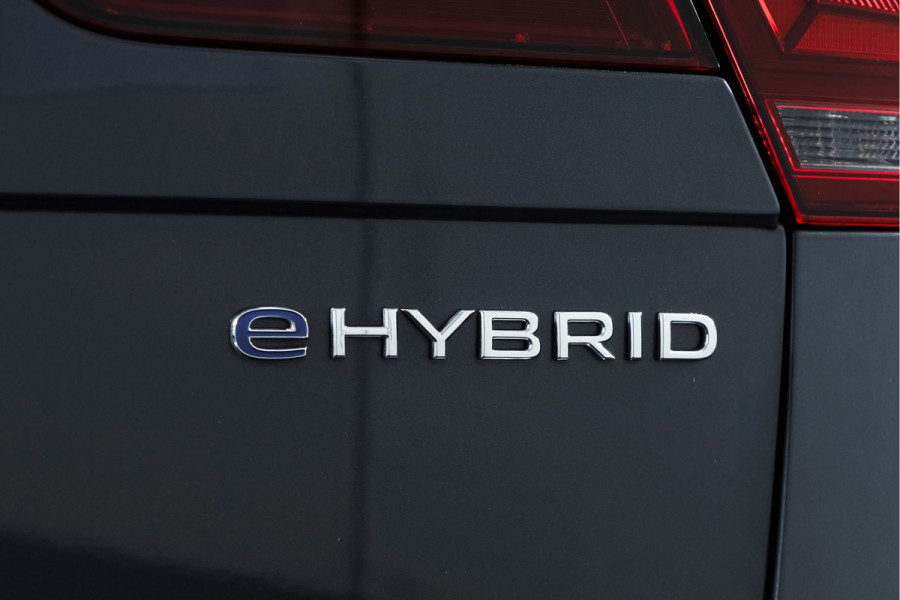 Volkswagen Tiguan 1.4 TSI eHybrid R-Line Business+ | S/K- Panodak | Dig. Cockpit | Adapt. Cockpit | Stoelverw. | PDC | Camera | NAV + App. Connect | ECC | Afn. Trekhaak | Elek. Klep | LM  19" |