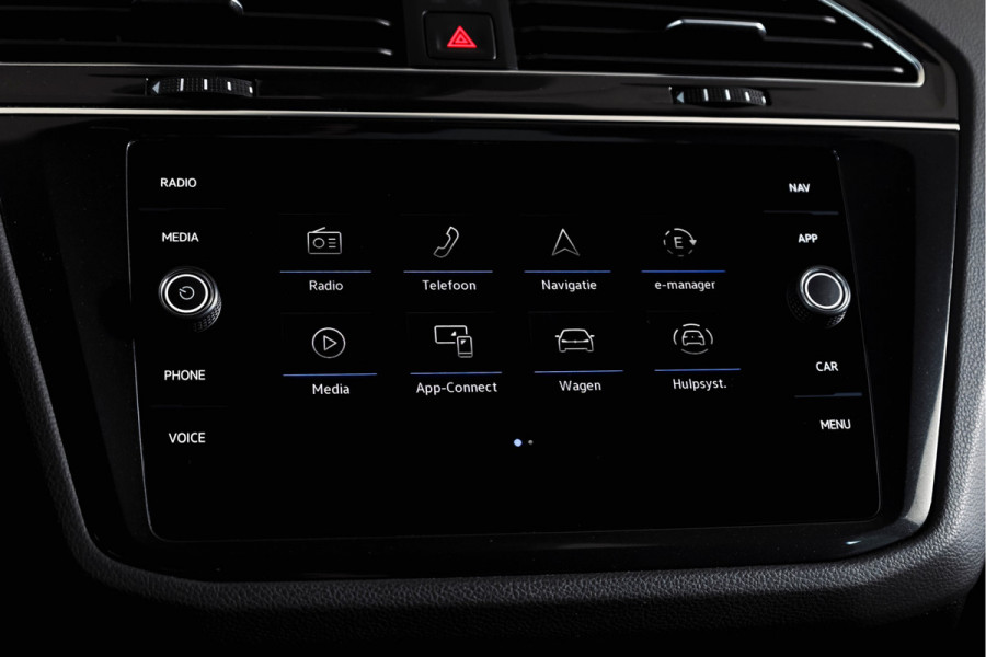 Volkswagen Tiguan 1.4 TSI eHybrid R-Line Business+ | S/K- Panodak | Dig. Cockpit | Adapt. Cockpit | Stoelverw. | PDC | Camera | NAV + App. Connect | ECC | Afn. Trekhaak | Elek. Klep | LM  19" |
