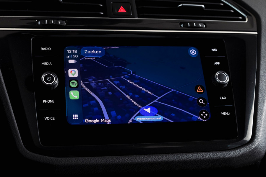 Volkswagen Tiguan 1.4 TSI eHybrid R-Line Business+ | S/K- Panodak | Dig. Cockpit | Adapt. Cockpit | Stoelverw. | PDC | Camera | NAV + App. Connect | ECC | Afn. Trekhaak | Elek. Klep | LM  19" |
