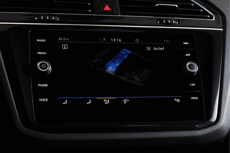 Volkswagen Tiguan 1.4 TSI eHybrid R-Line Business+ | S/K- Panodak | Dig. Cockpit | Adapt. Cockpit | Stoelverw. | PDC | Camera | NAV + App. Connect | ECC | Afn. Trekhaak | Elek. Klep | LM  19" |