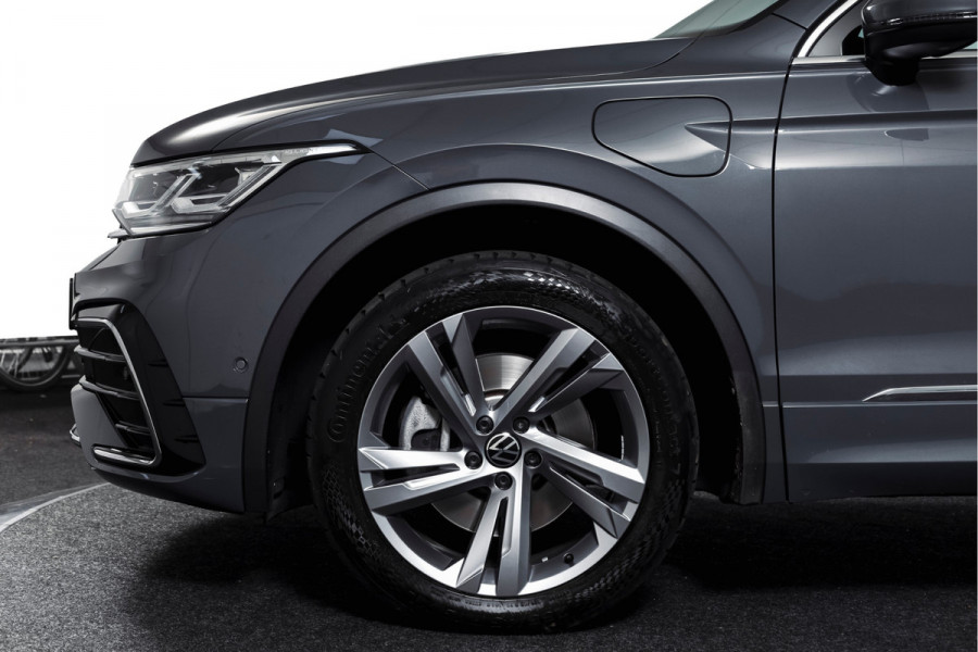 Volkswagen Tiguan 1.4 TSI eHybrid R-Line Business+ | S/K- Panodak | Dig. Cockpit | Adapt. Cockpit | Stoelverw. | PDC | Camera | NAV + App. Connect | ECC | Afn. Trekhaak | Elek. Klep | LM  19" |