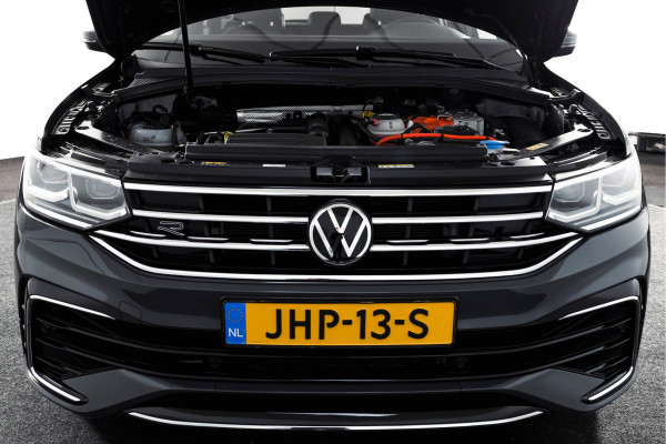 Volkswagen Tiguan 1.4 TSI eHybrid R-Line Business+ | S/K- Panodak | Dig. Cockpit | Adapt. Cockpit | Stoelverw. | PDC | Camera | NAV + App. Connect | ECC | Afn. Trekhaak | Elek. Klep | LM  19" |