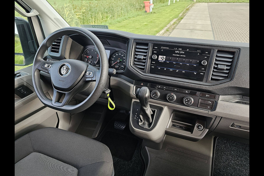 Volkswagen Crafter 35 2.0 TDI L4H3 Comfortline Cruise control, Airco, Standkachel, Pdc, Carplay, Navi, Camera, Lane-assist, Stoelverwarming, 3T-trekhaak