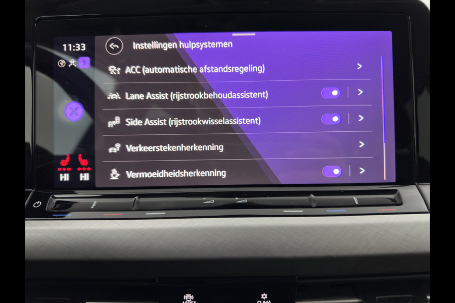 Volkswagen Golf Variant 2.0 TDI Life Business+ (INCL-BTW) Aut. *FULL-LED | DIGI-COCKPIT | NAVI-FULLMAP | ADAPTIVE-CRUISE | BLINDSPOT | AMBIENTLIGHT | HEATED- COMFORTSEATS | KEYLESS | DAB+ | PRIVACY-GLASS | ECC | PDC | TOWBAR | SHIFTPADDLE