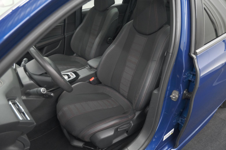 Peugeot 308 SW PureTech 130 GT-line | Black Pack | Panoramadak | Camera | Adaptieve Cruise Control