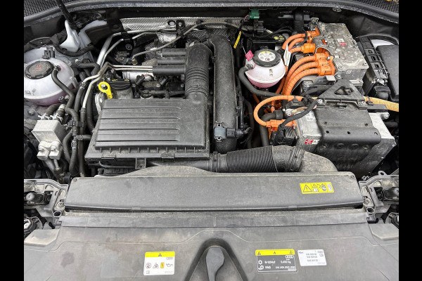 Audi Q3 Sportback 45 TFSIe S-Line PANO | CAMERA | FULL-LED