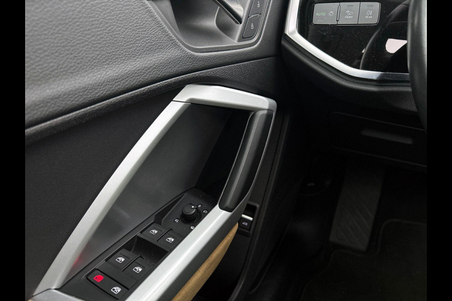 Audi Q3 Sportback 45 TFSIe S-Line PANO | CAMERA | FULL-LED