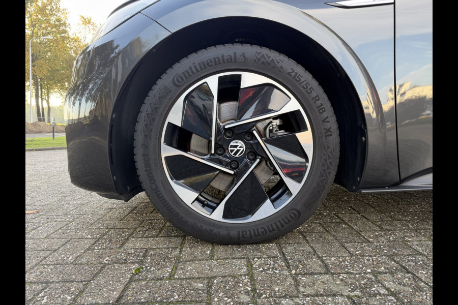 Volkswagen Id.3 Pro 58 kWh / Sensoren / Carplay / Verw. Stuur + Stoelen / SoH 92,1% /