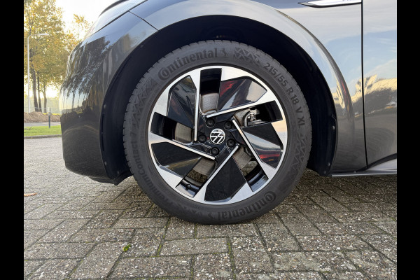 Volkswagen Id.3 Pro 58 kWh / Sensoren / Carplay / Verw. Stuur + Stoelen / SoH 92,1% /