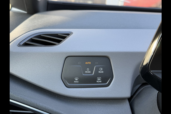 Volkswagen Id.3 Pro 58 kWh / Sensoren / Carplay / Verw. Stuur + Stoelen / SoH 92,1% /