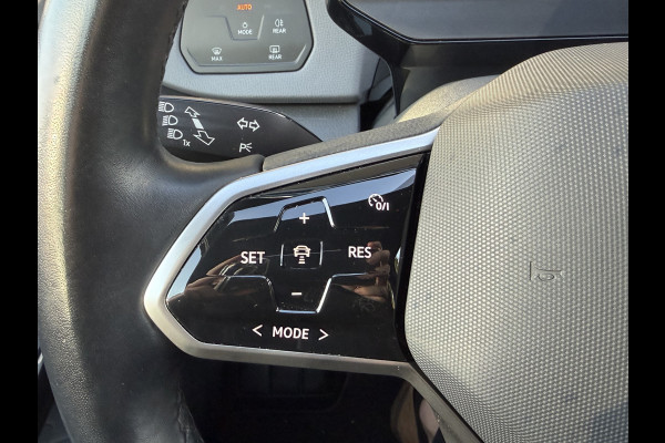 Volkswagen Id.3 Pro 58 kWh / Sensoren / Carplay / Verw. Stuur + Stoelen / SoH 92,1% /