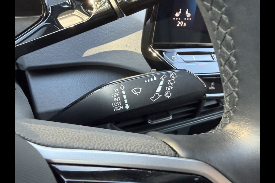 Volkswagen Id.3 Pro 58 kWh / Sensoren / Carplay / Verw. Stuur + Stoelen / SoH 92,1% /