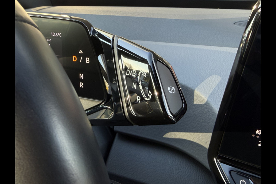 Volkswagen Id.3 Pro 58 kWh / Sensoren / Carplay / Verw. Stuur + Stoelen / SoH 92,1% /