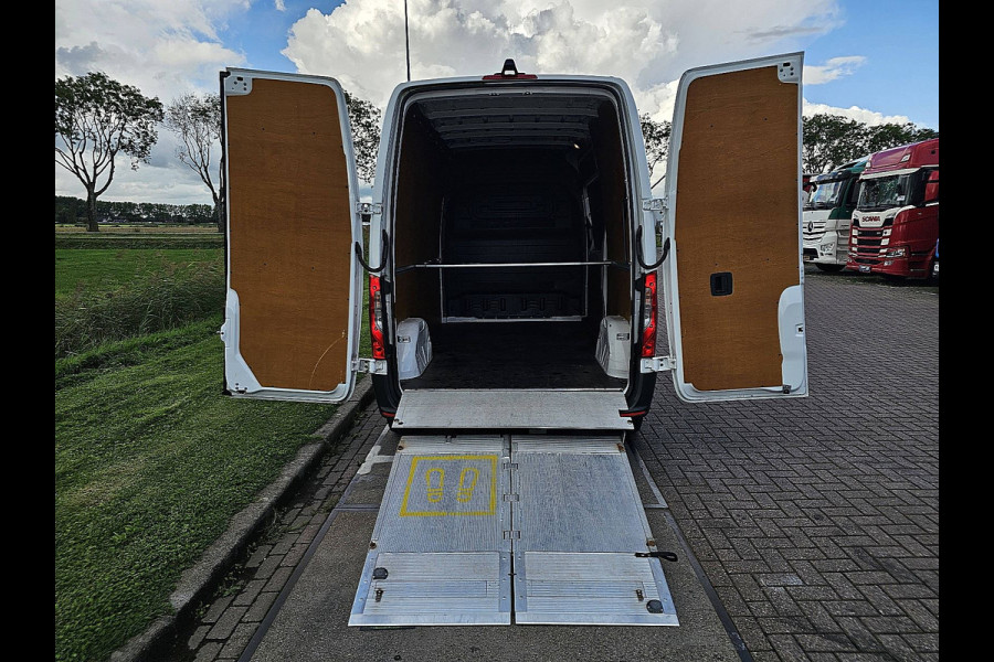 Mercedes-Benz Sprinter 315 1.9 CDI L2H1 FWD Cruise control, Tachograaf, Airco, Carplay, Navi, Camera, Lane-assist, Climatecontrol, 500kg-Laadklep