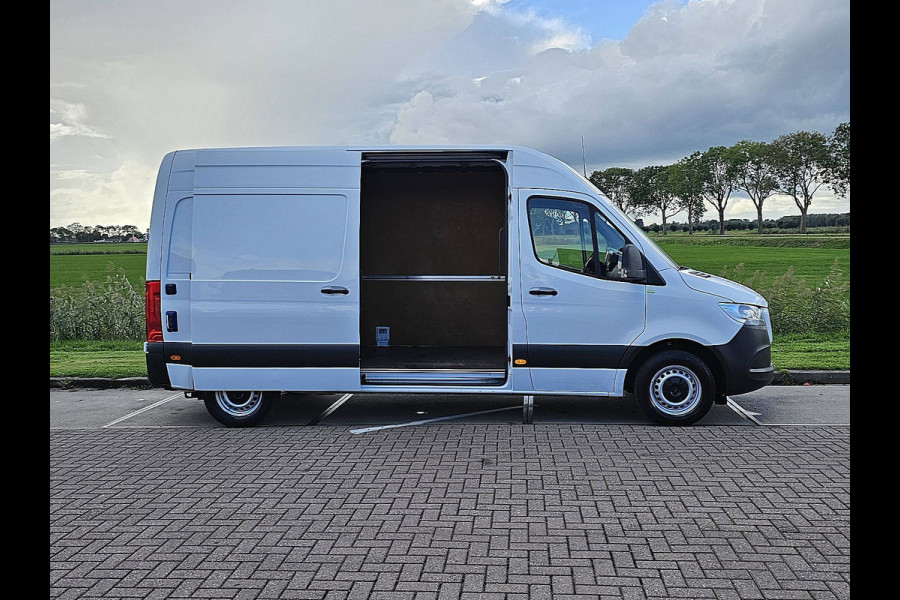 Mercedes-Benz Sprinter 315 1.9 CDI L2H1 FWD Cruise control, Tachograaf, Airco, Carplay, Navi, Camera, Lane-assist, Climatecontrol, 500kg-Laadklep