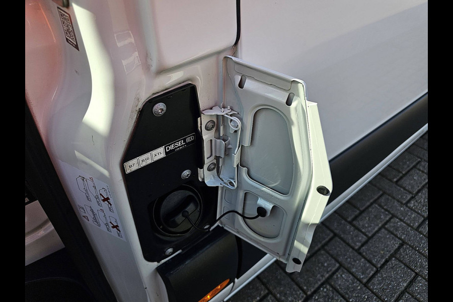 Mercedes-Benz Sprinter 315 1.9 CDI L2H1 FWD Cruise control, Tachograaf, Airco, Carplay, Navi, Camera, Lane-assist, Climatecontrol, 500kg-Laadklep