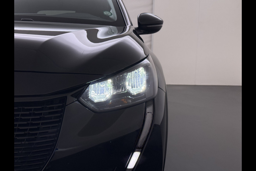 Peugeot e-208 EV Allure Pack 50kWh Stoelverwarming 3D-Navi 360°Camera Ecc Bluetooth Apple Carplay Android Auto Regen-Lichtsensor Cruise Control Led Privacy Glas Isofix Origineel Nederlandse Auto