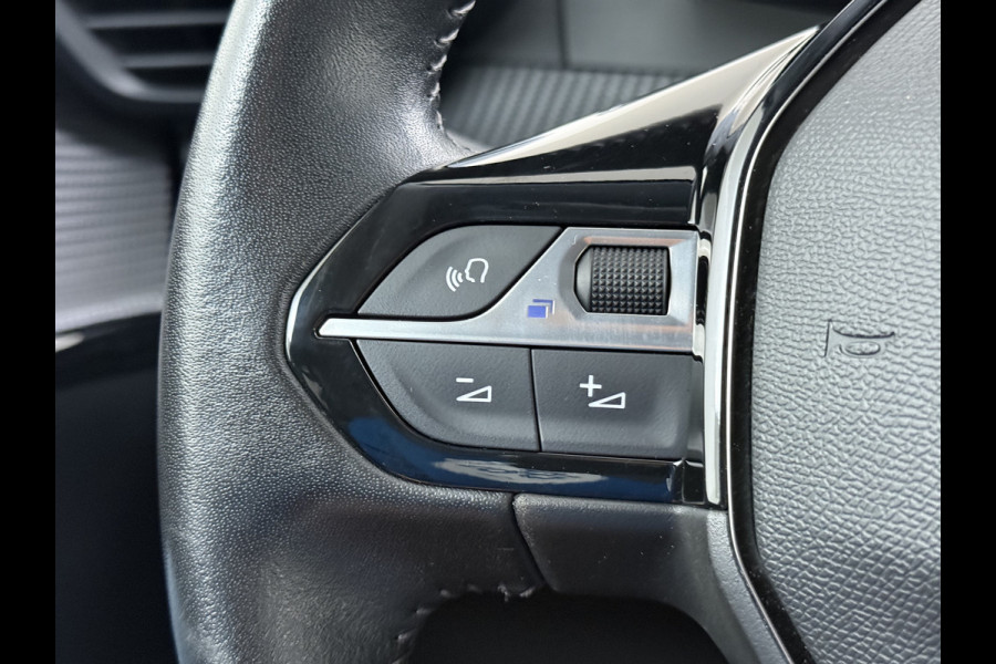 Peugeot e-208 EV Allure Pack 50kWh Stoelverwarming 3D-Navi 360°Camera Ecc Bluetooth Apple Carplay Android Auto Regen-Lichtsensor Cruise Control Led Privacy Glas Isofix Origineel Nederlandse Auto