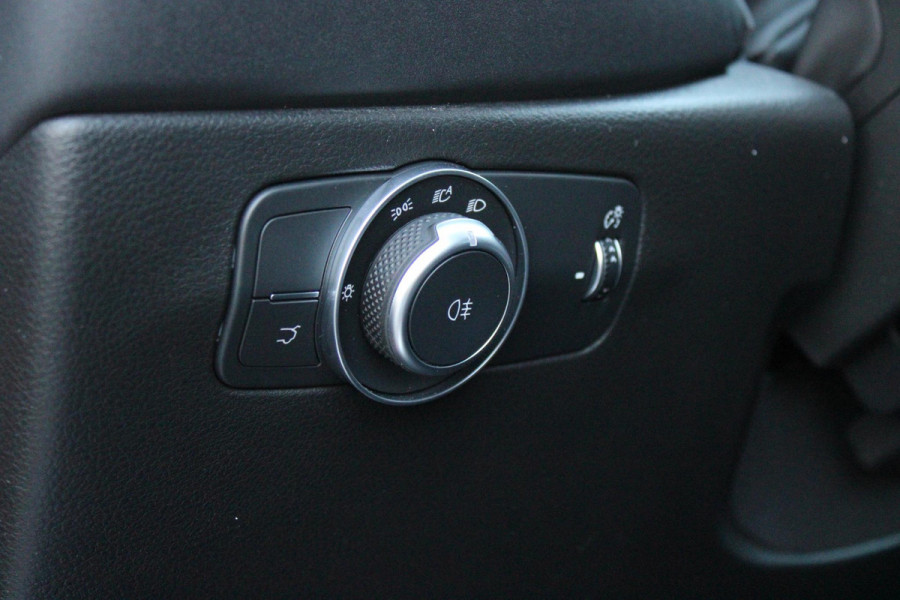 Alfa Romeo Tonale 1.5T 160PK HYbrid VELOCE | LEDEREN BEKLEDING | VOORSTOELEN / STUUR VERWARMD | VOORSTOELEN GEVENTILEERD | VOORSTOELEN ELEKTRISCH VERSTELBAAR MET GEHEUGEN FUNCTIE |  HARMAN CARDON PREMIUM AUDIO | DRAADLOOS APPLE CARPLAY / ANDROID AUTO | 360° CAMERA | AUTOMATISCH DIMMENDE BUITENSPIEGELS | 20"INCH LICHTMETALEN VELGEN | ADAPTIVE CRUISE CONTROL | KEYLESS ENTRY / START | ELEKTRISCH BEDIENBARE ACHTERKLEP | DRAADLOZE TELEFOONLADER | AMBIENT LIGHTING | DONKERE HEMELBEKLEDING | SCHAKELFLIPPERS AAN HET STUUR | VERWARMDE RUITENSPROEIERS |