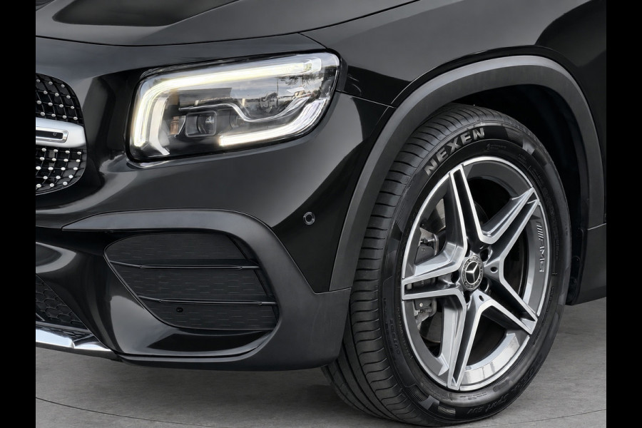 Mercedes-Benz Glb AMG styling 7 persoons, panoramadak, electr bedienbare trekhaak, VOL OPTIES, 1e eigenaar, Origineel NL auto