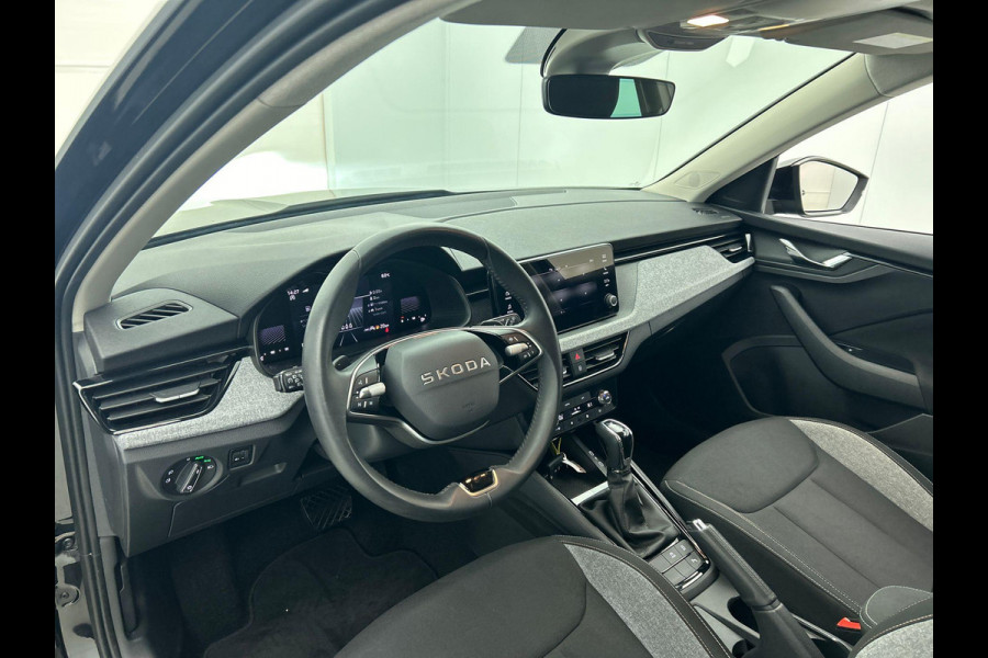 Škoda Kamiq 1.0 TSI Business Edition Automaat Navigatie Climate control Cruise control LED Keyless Start Achteruitrijcamera Parkeersensoren Apple Carplay/ Android Auto Radio